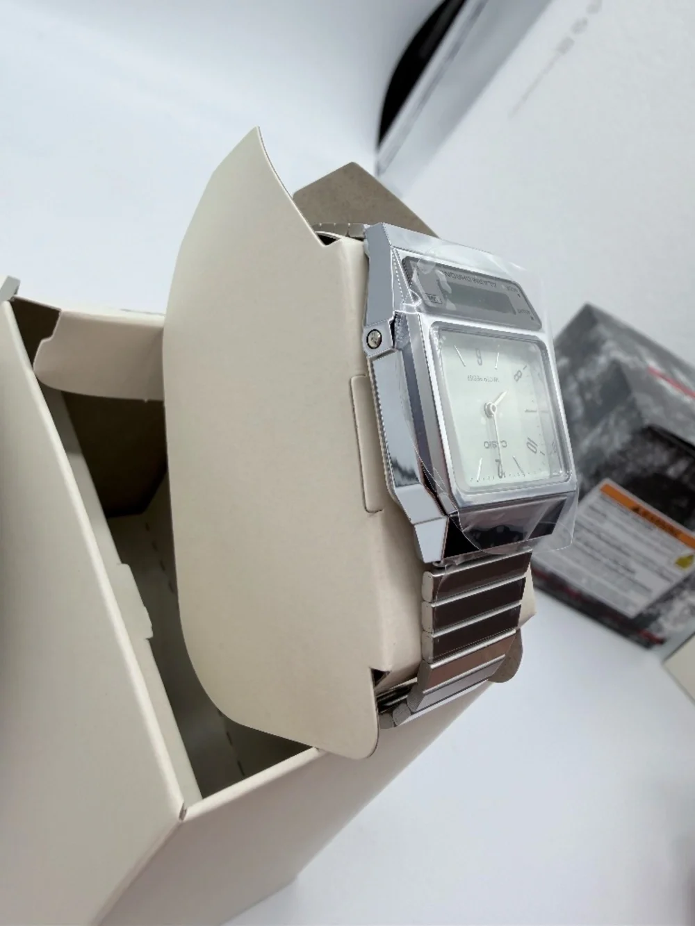 Casio AQ800DE-3AVT Retro Silver Watch Unisex